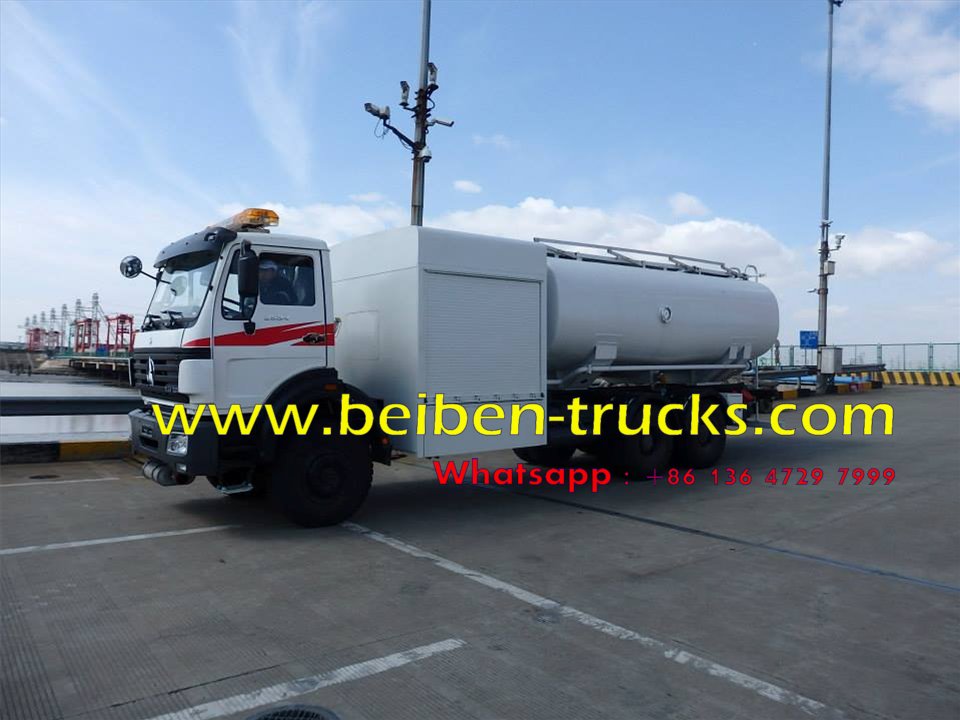 ciężarówka do tankowania na lotnisku w Beiben